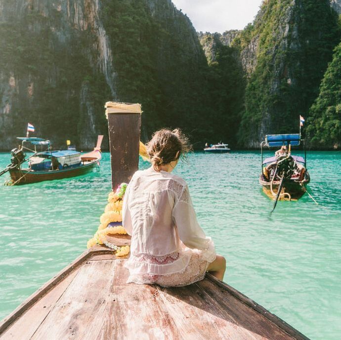 Female travelers thailand